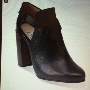 Clark’s Crumble Sugar Heels / Boots, Size 10